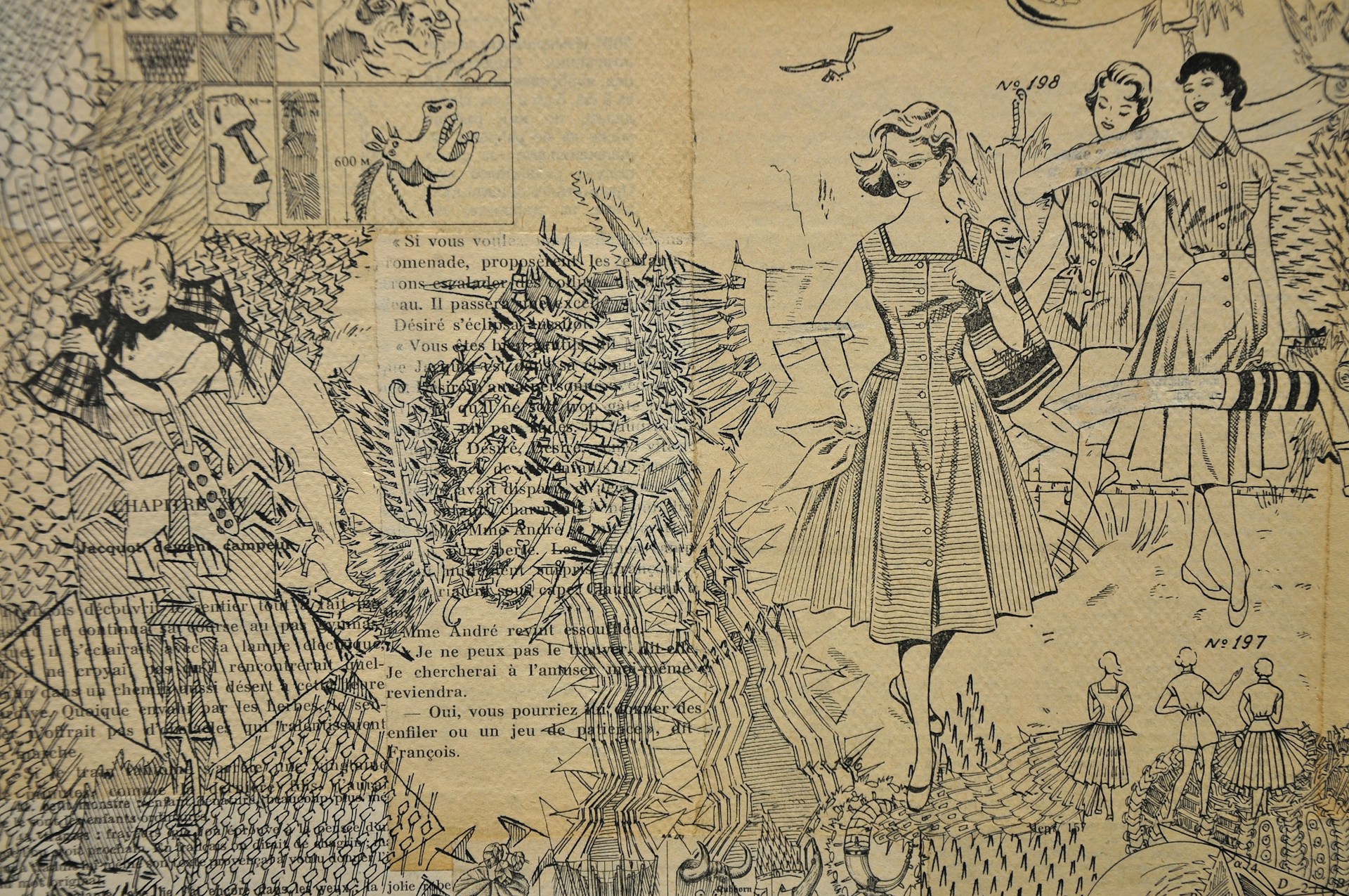 gray computer monitor