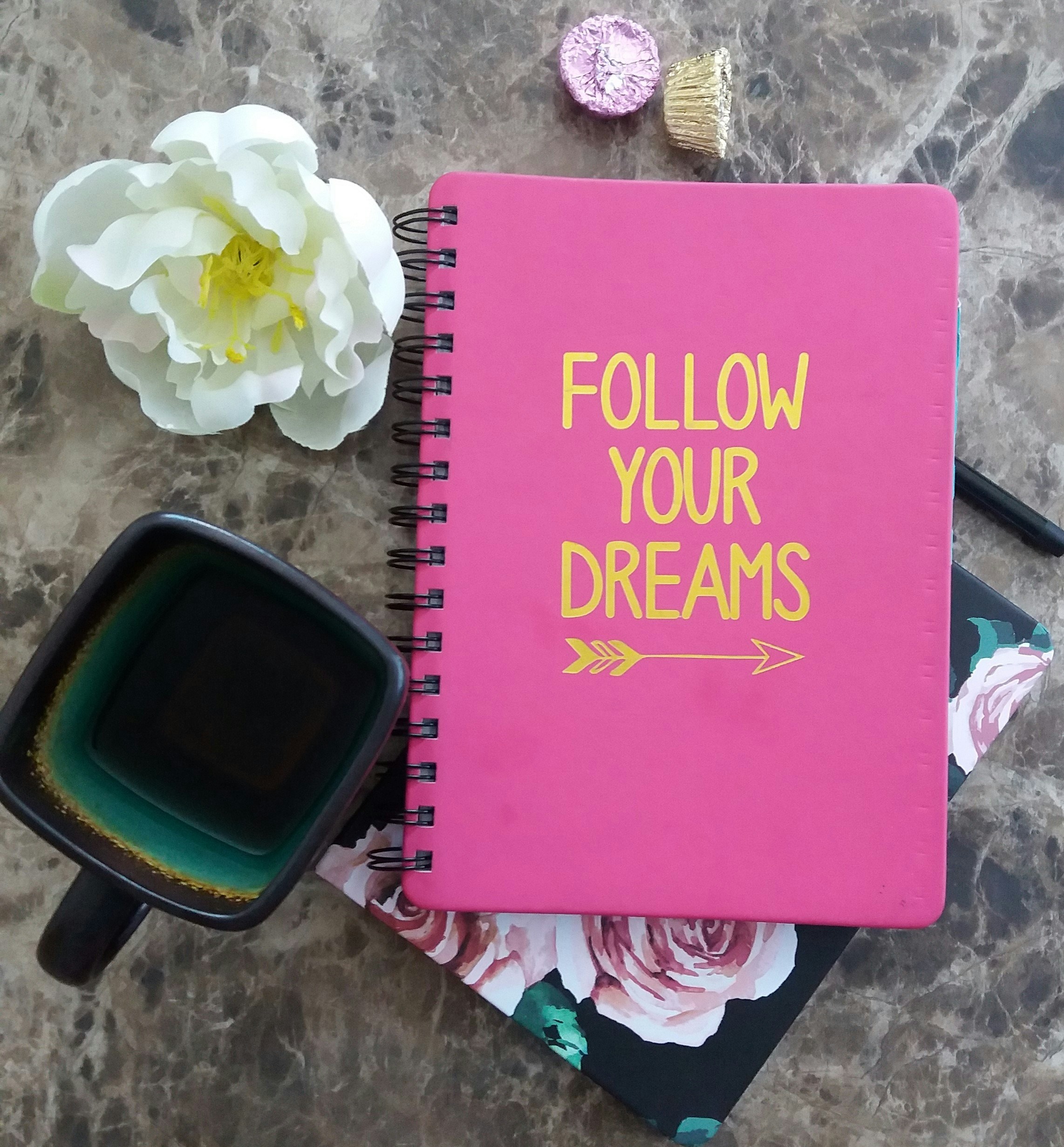 photo 1549001084 e76a00cb9bbc?ixlib=rb 4.0