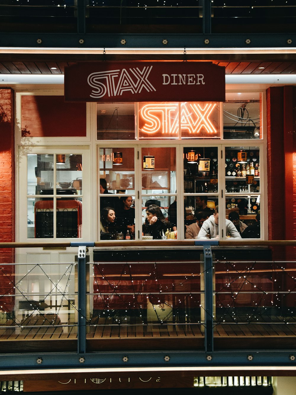 Stax Diner building on focus photography