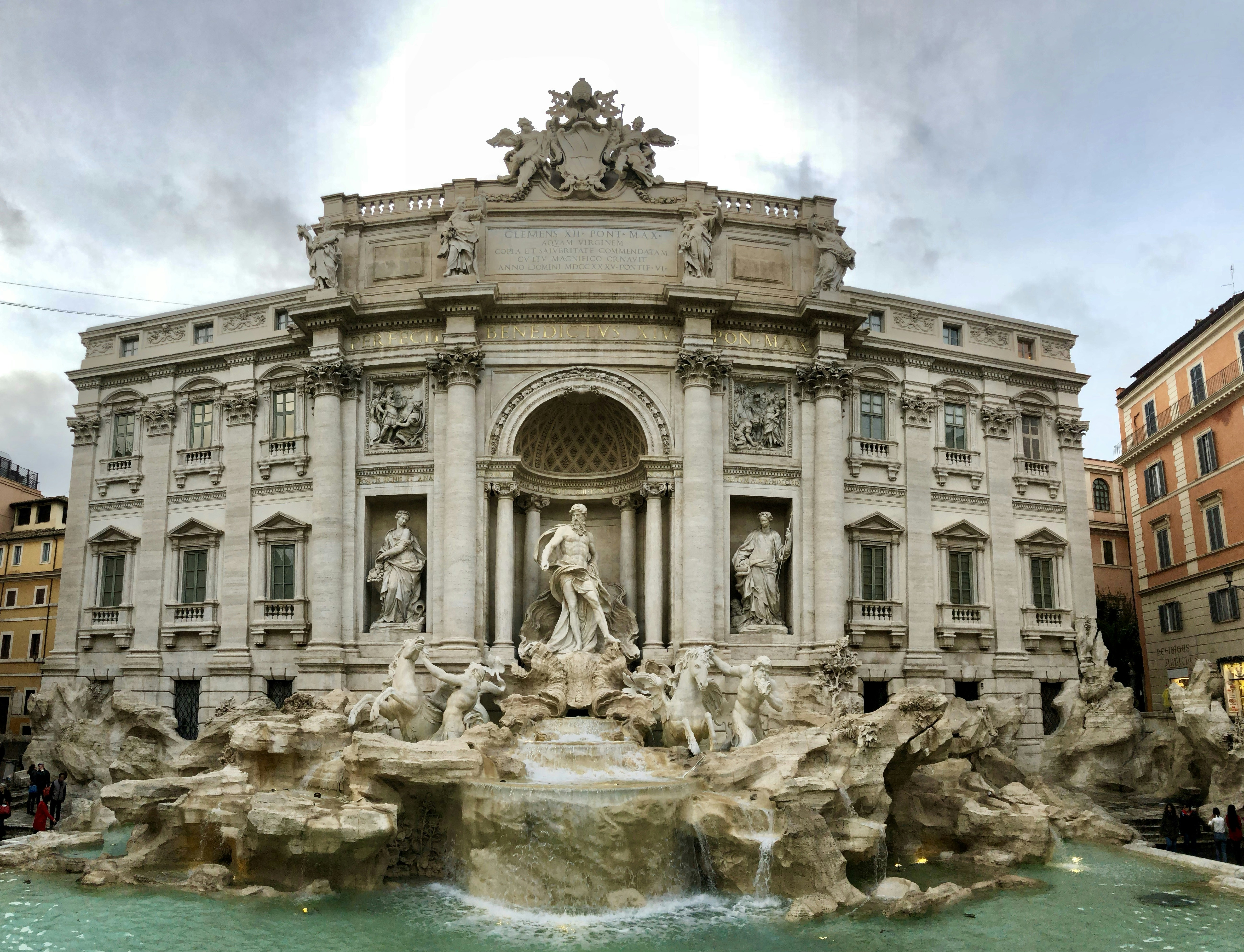 Trevi fountain in Paris during daytime, 