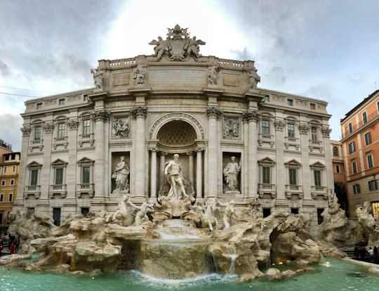 Trevi fountain in Paris during daytime in Trevi Fountain Italy