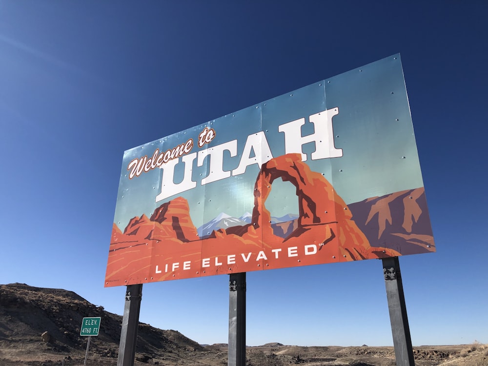 Welcome to Utah signage