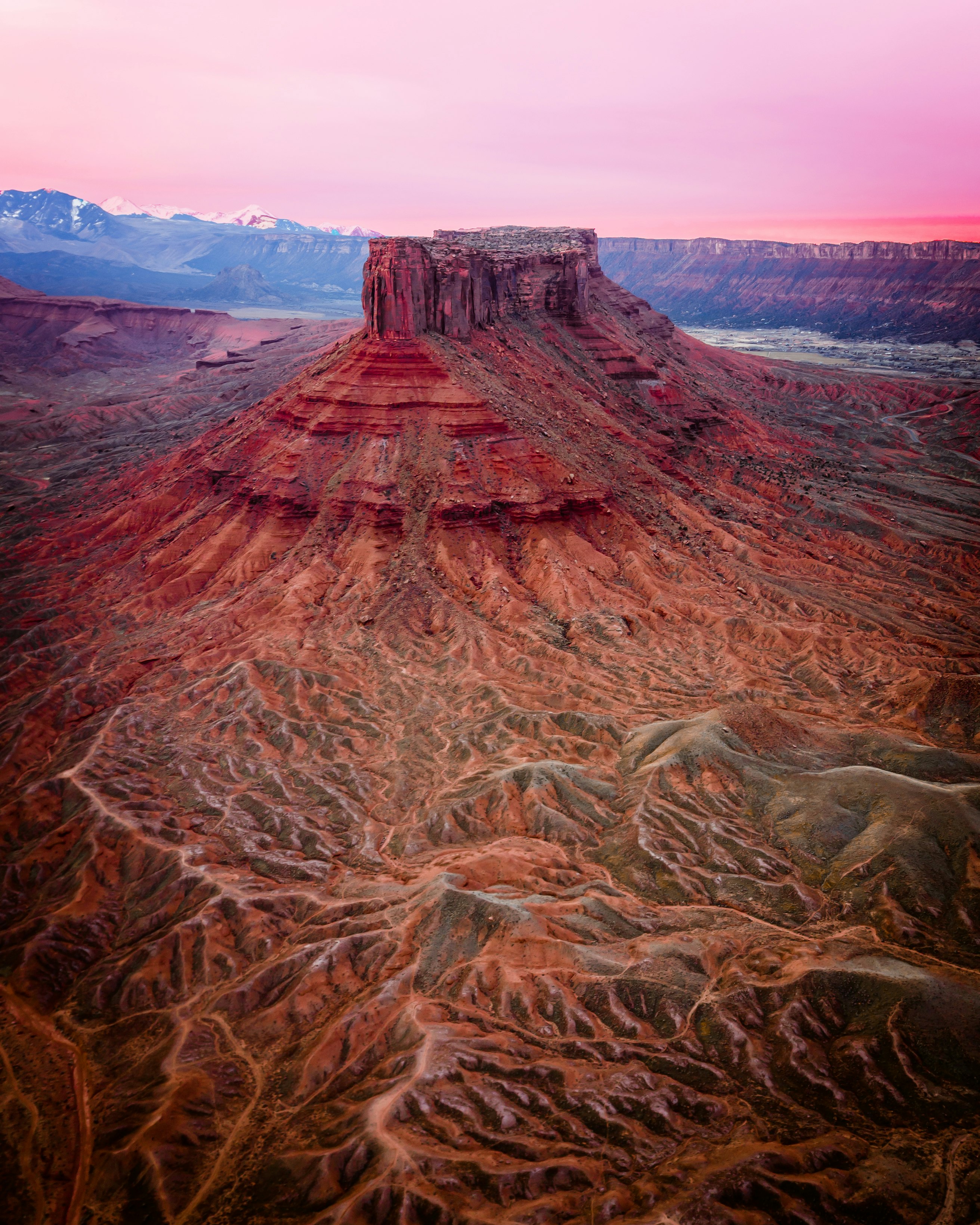 brown rocky mountain during golden hour