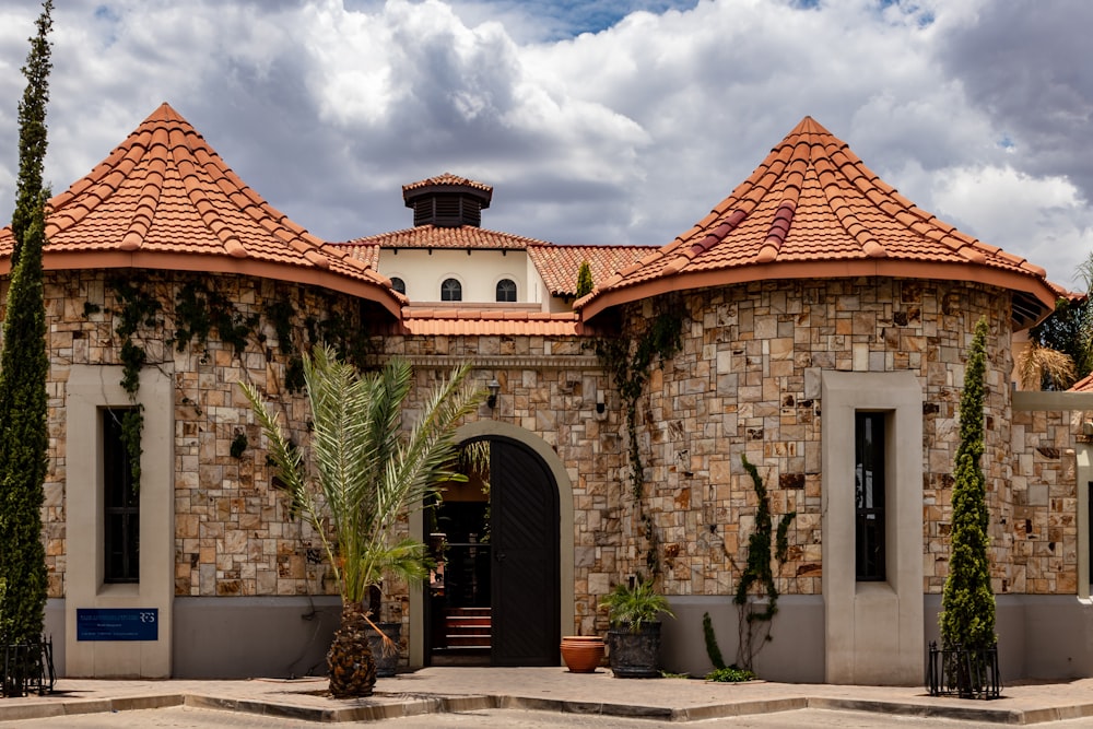 brown and gray bricked house