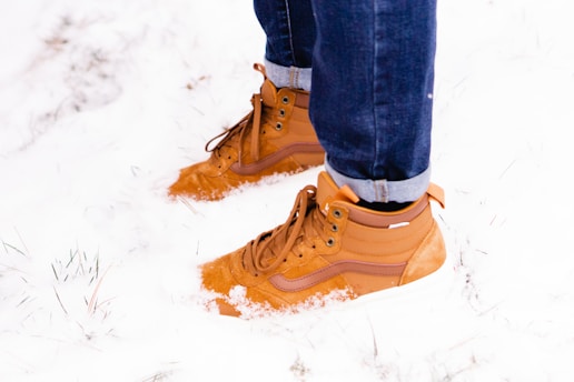 Waterproof Snow Boots – Stay Warm & Dry This Winter!