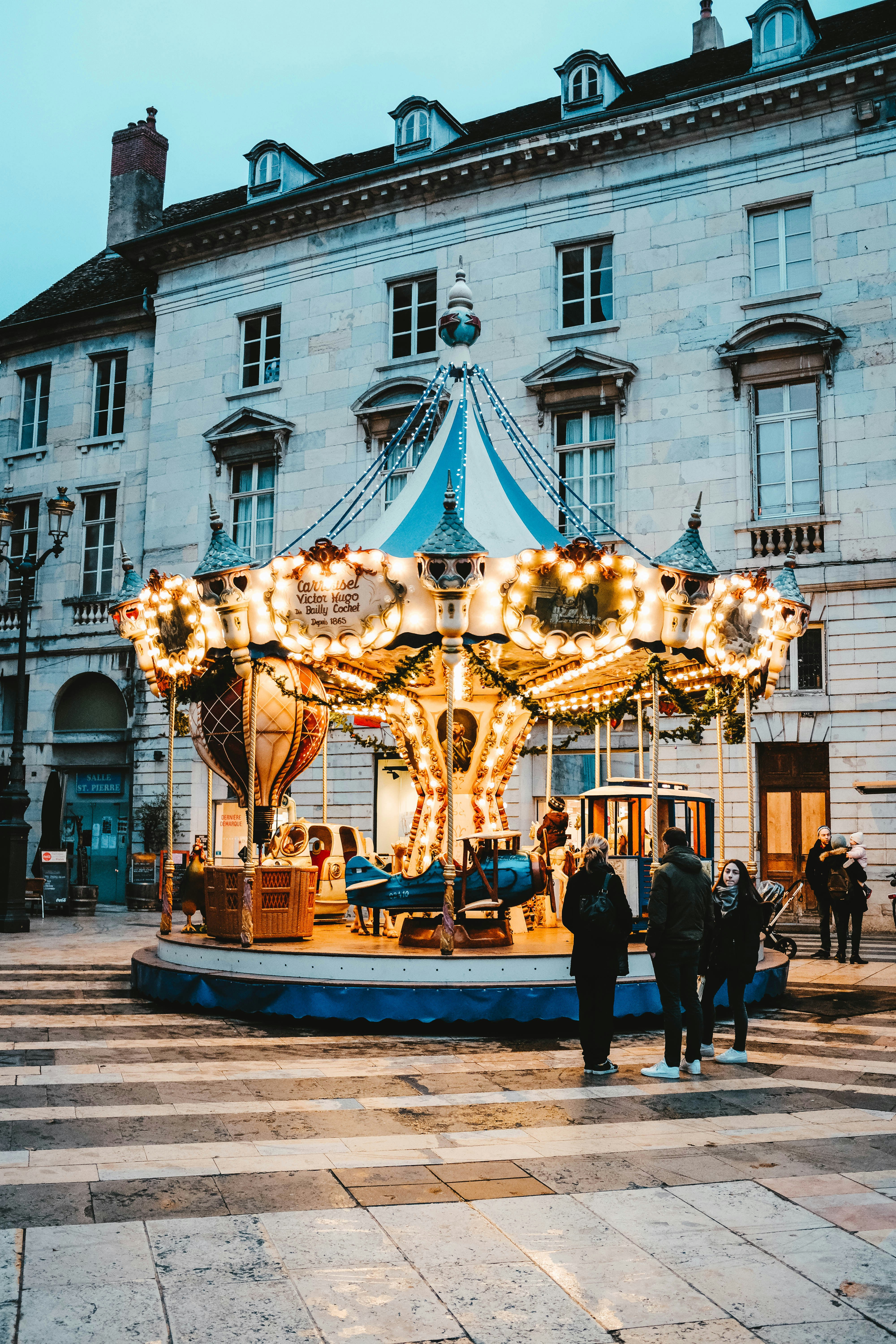Versailles Market photo 3