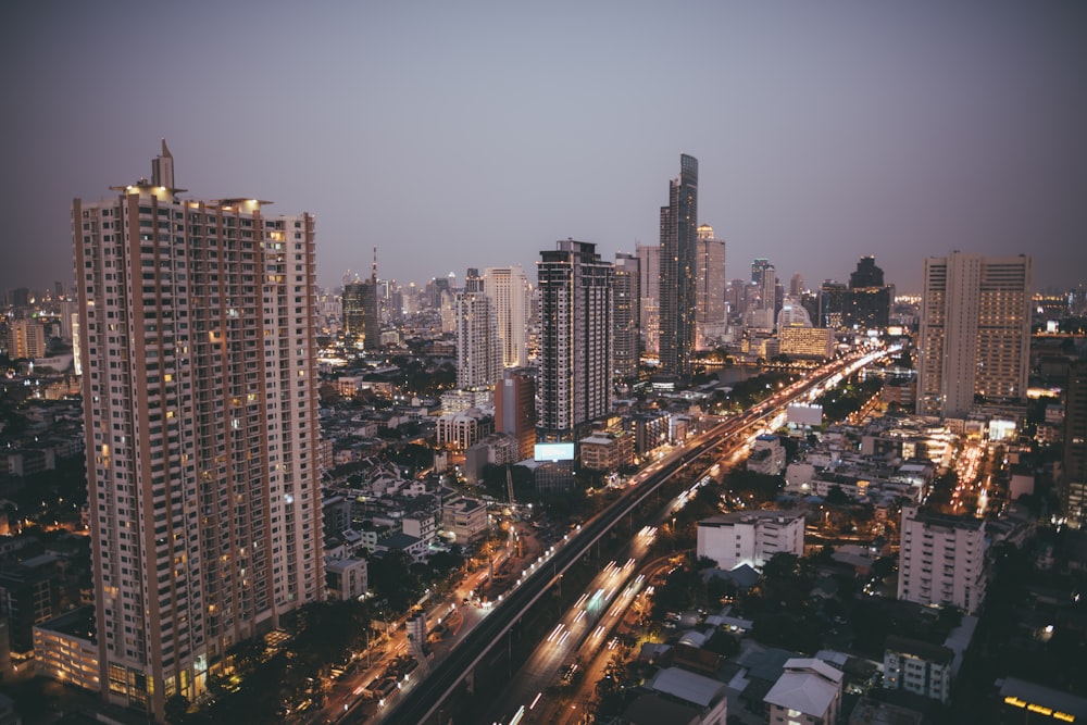 Paysage urbain la nuit