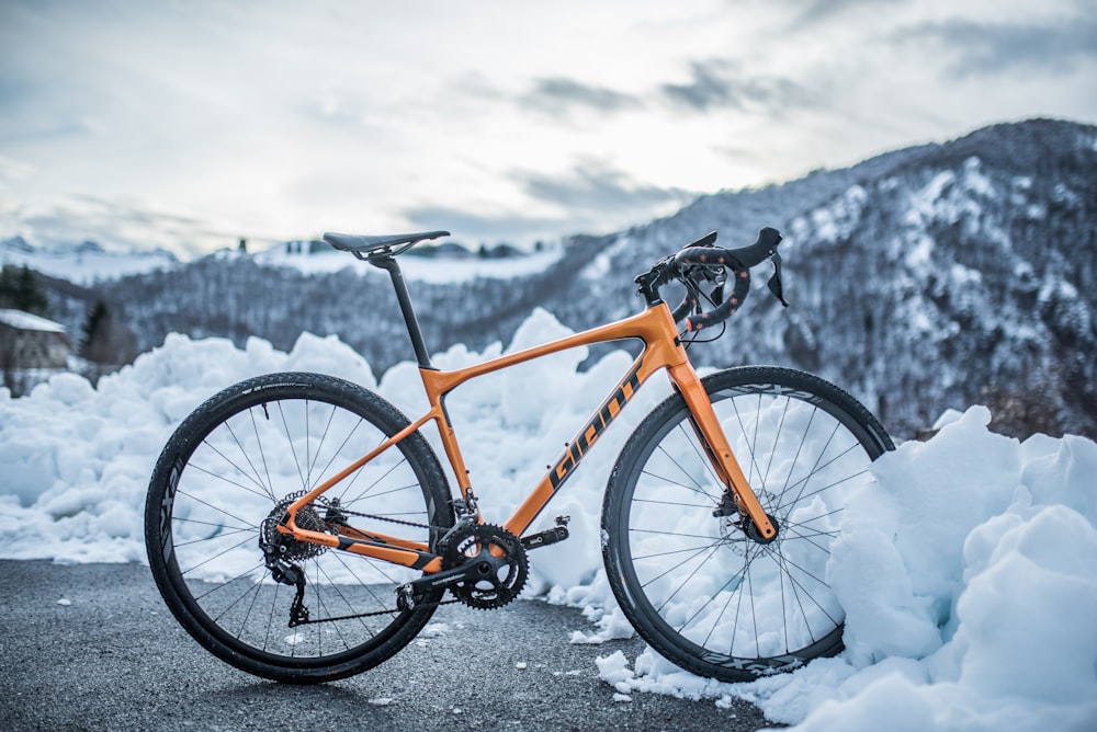 yellow and black road bike