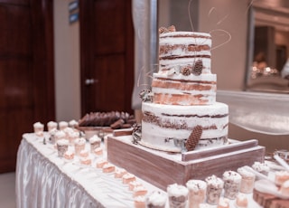 3-tiered cake on table