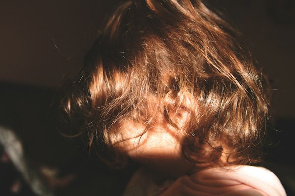 Child with natural wavy hair