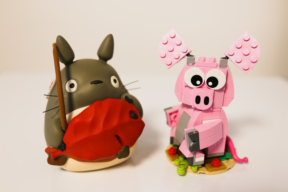 pink pig plastic toy