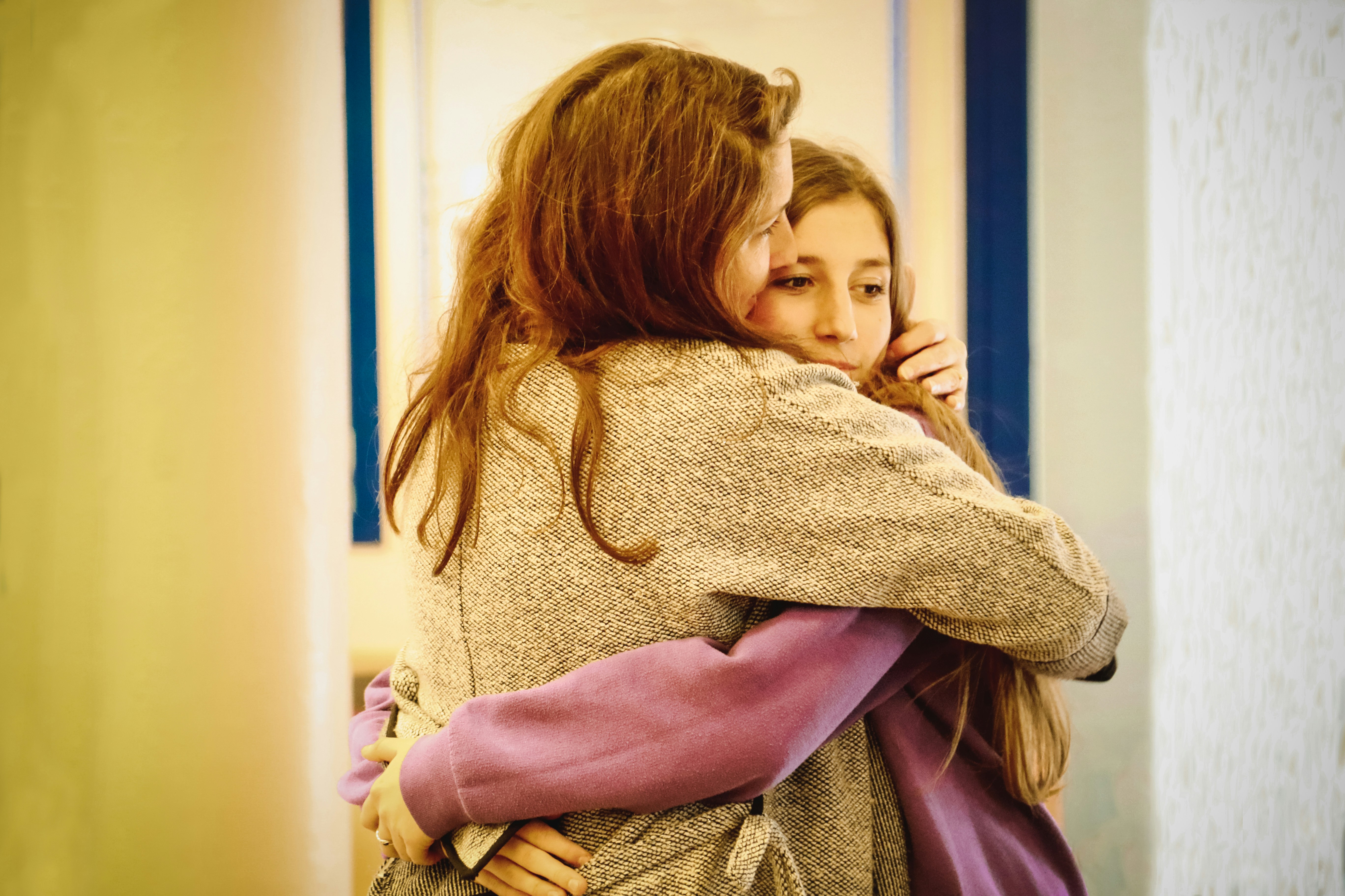 Understanding the Difference Between Soul Connections and Emotional Attachments