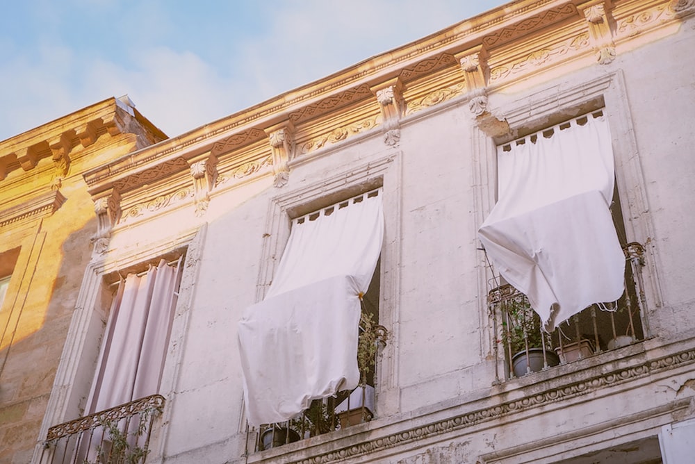 white awning