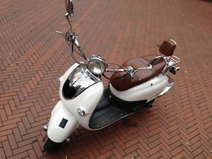 Vespa 946