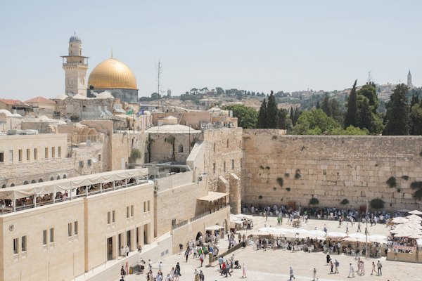 Beige wall — Jerusalem, Israel