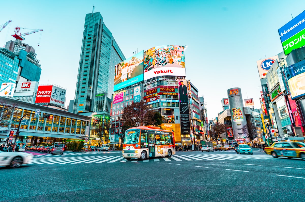 霓虹街景