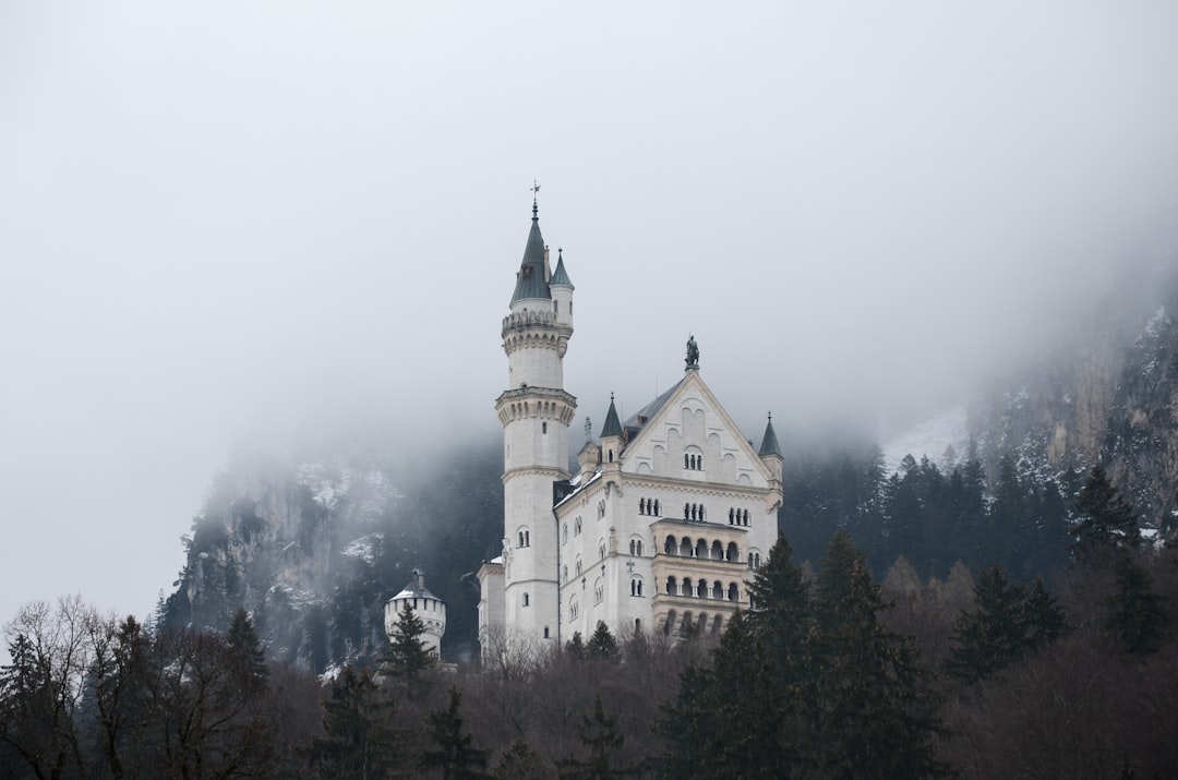 white castle,