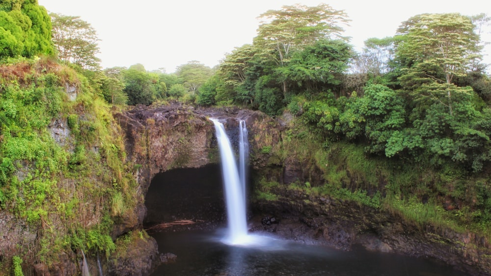 waterfalls during daytime