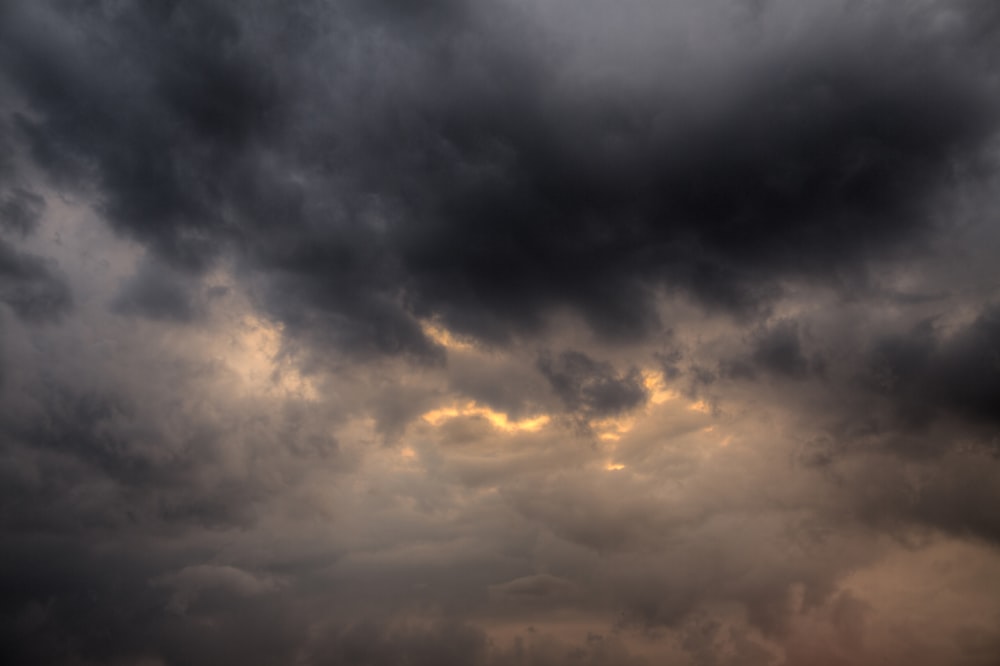 grey and white clouds