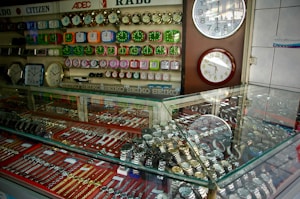 Elegant Watch Replica for Sale