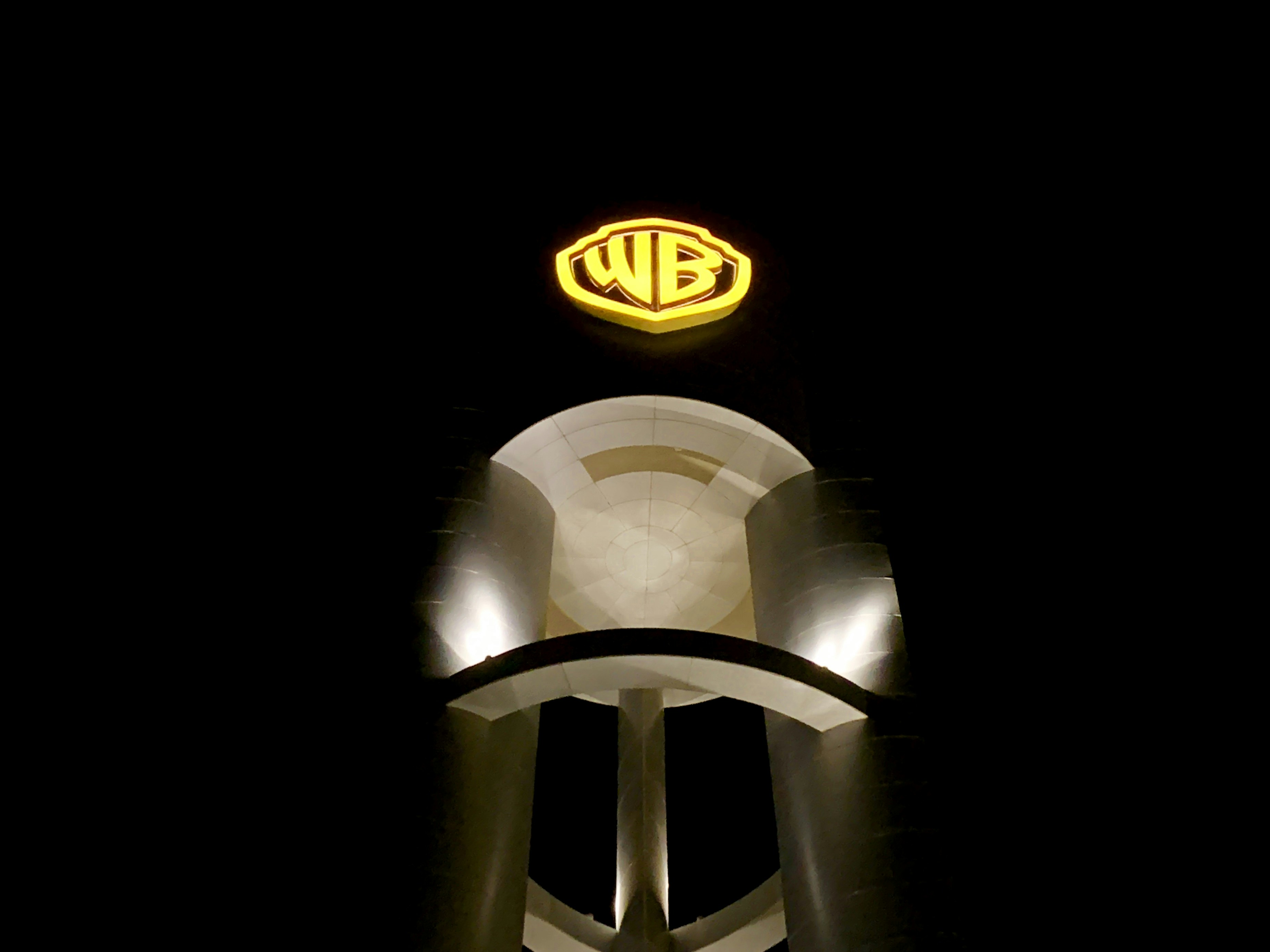 Netflix’s Strategic Move: Acquiring a Portion of Warner Bros. Discovery