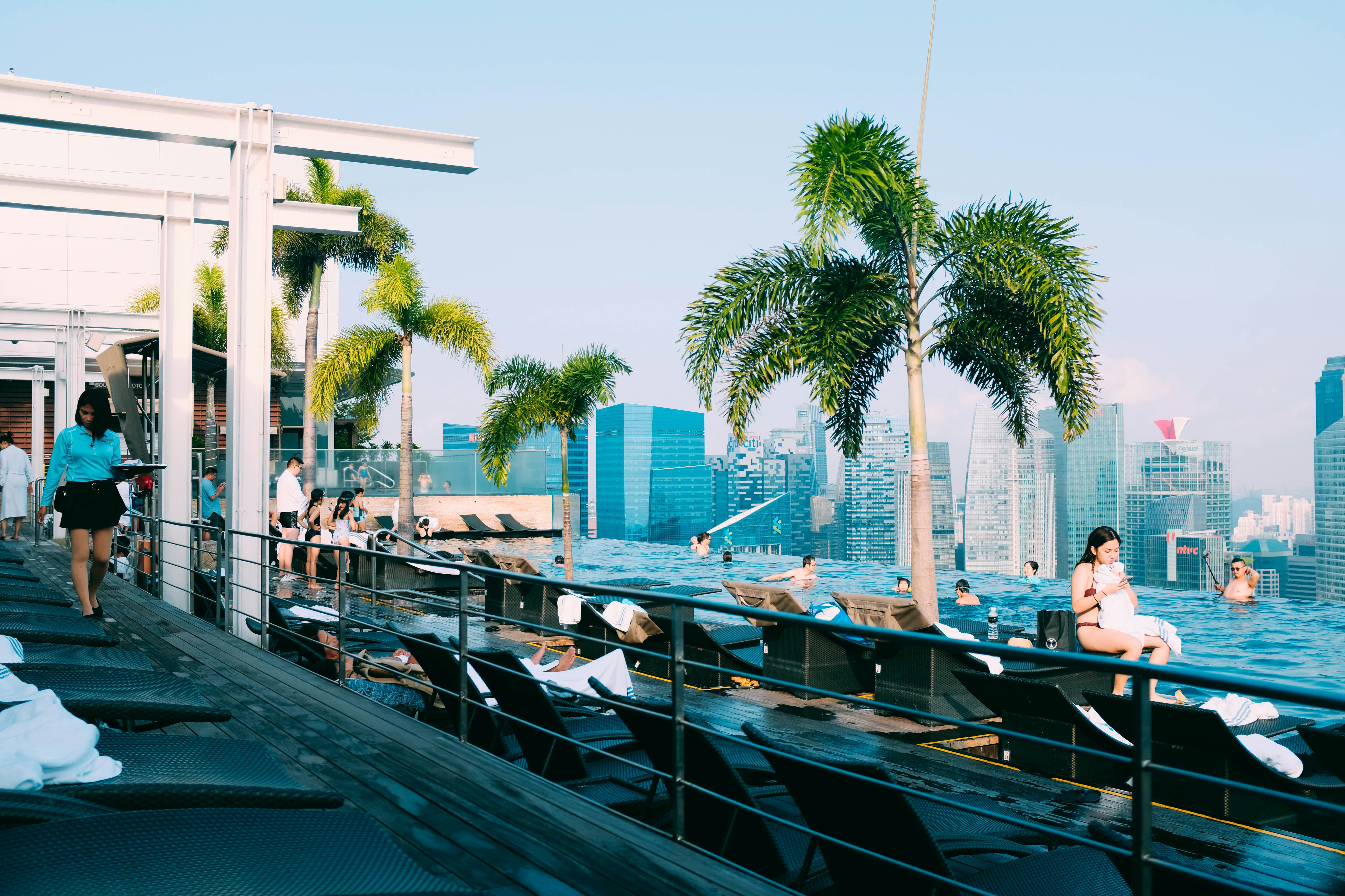 Photo by adrienolichon