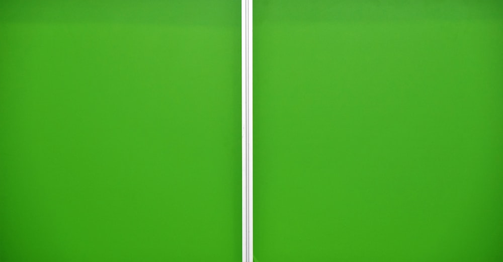 White line photo – Free Green Image on Unsplash