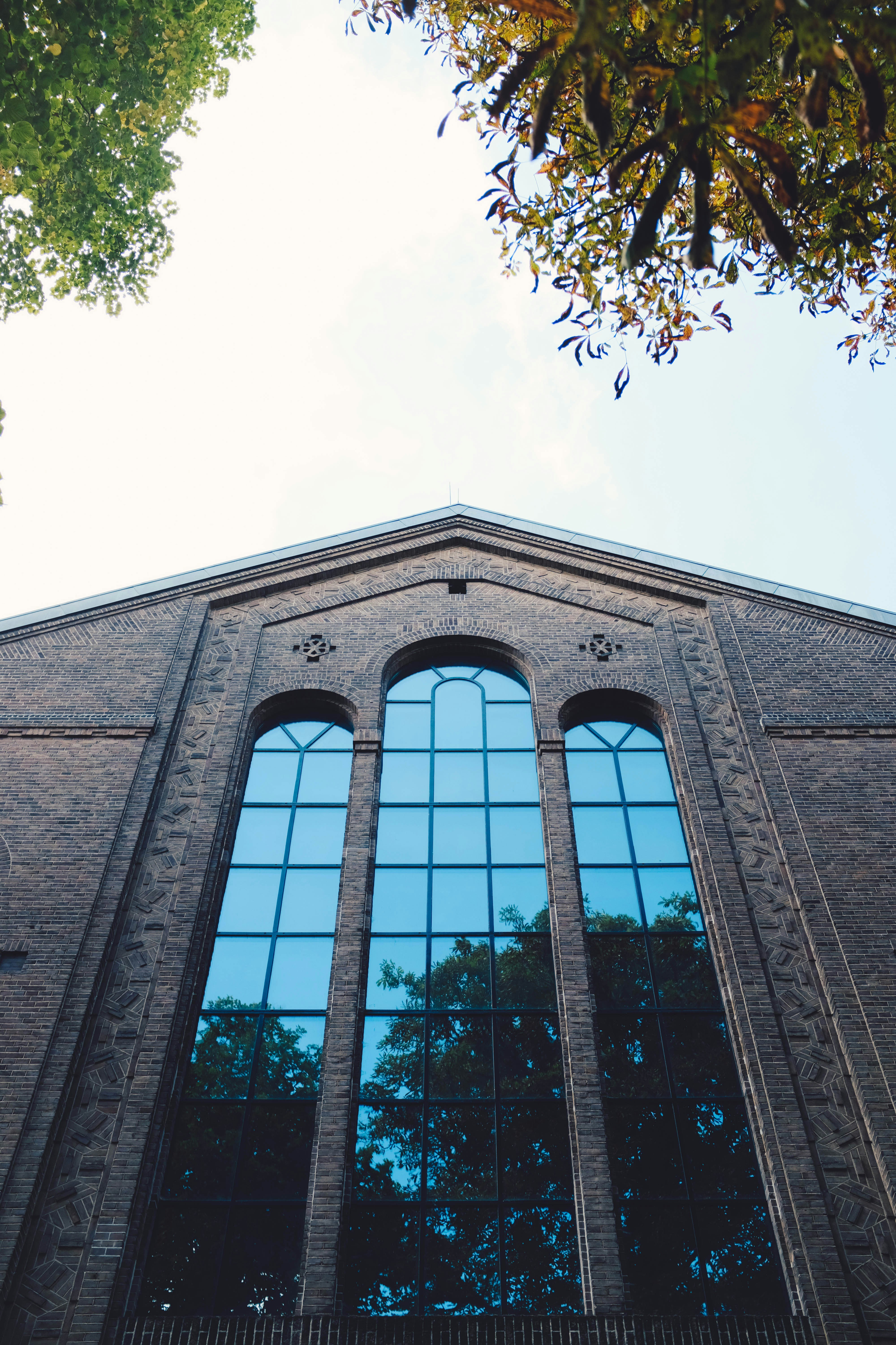 Photo by adrienolichon