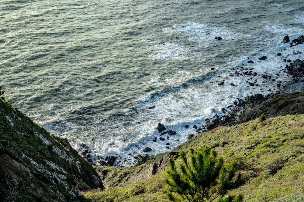 sea waves splashing by the shoure