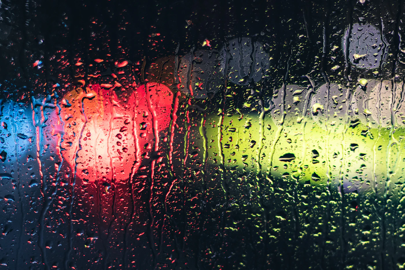The Shower Glass Buying Guide: Thickness, Low-Iron, and Coatings Explained