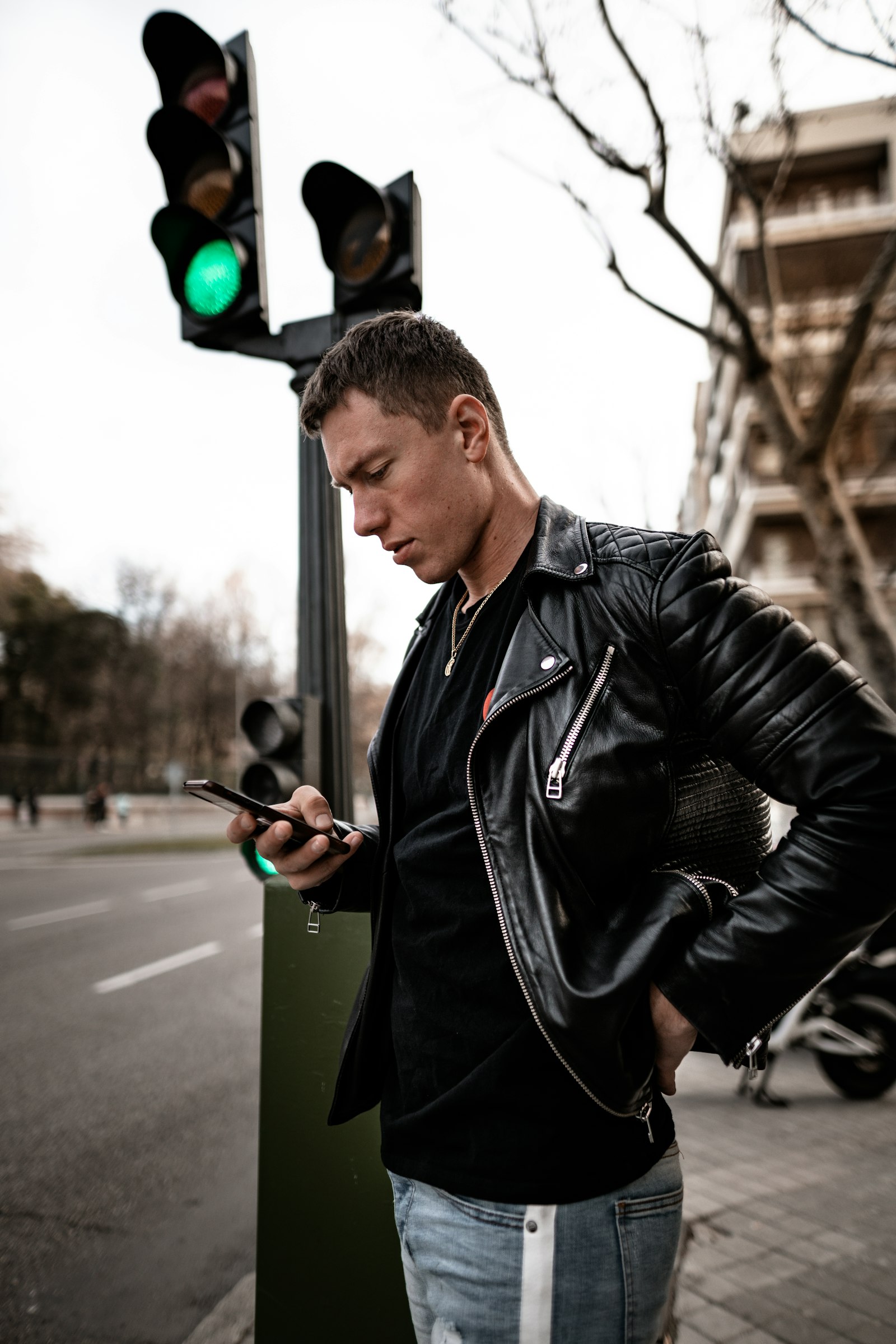 Sony a7R II + Sigma 24mm F1.4 DG HSM Art sample photo. Man in black jacket photography