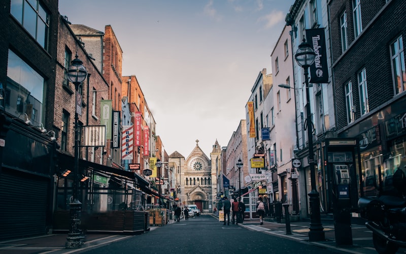 Dublin Ha'penny Bridge and River Liffey