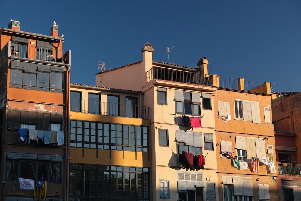 brown concrete building