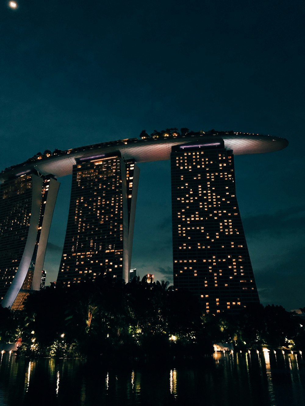 Marina Bay Sands durante la notte