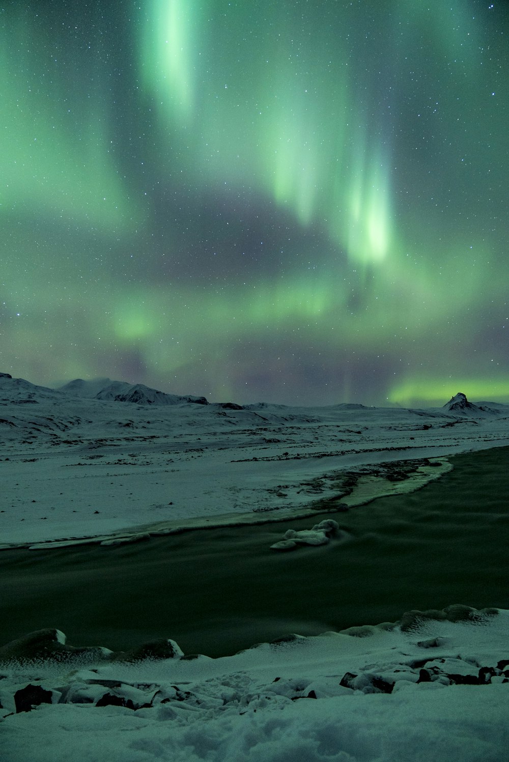 green Aurora phenomenon