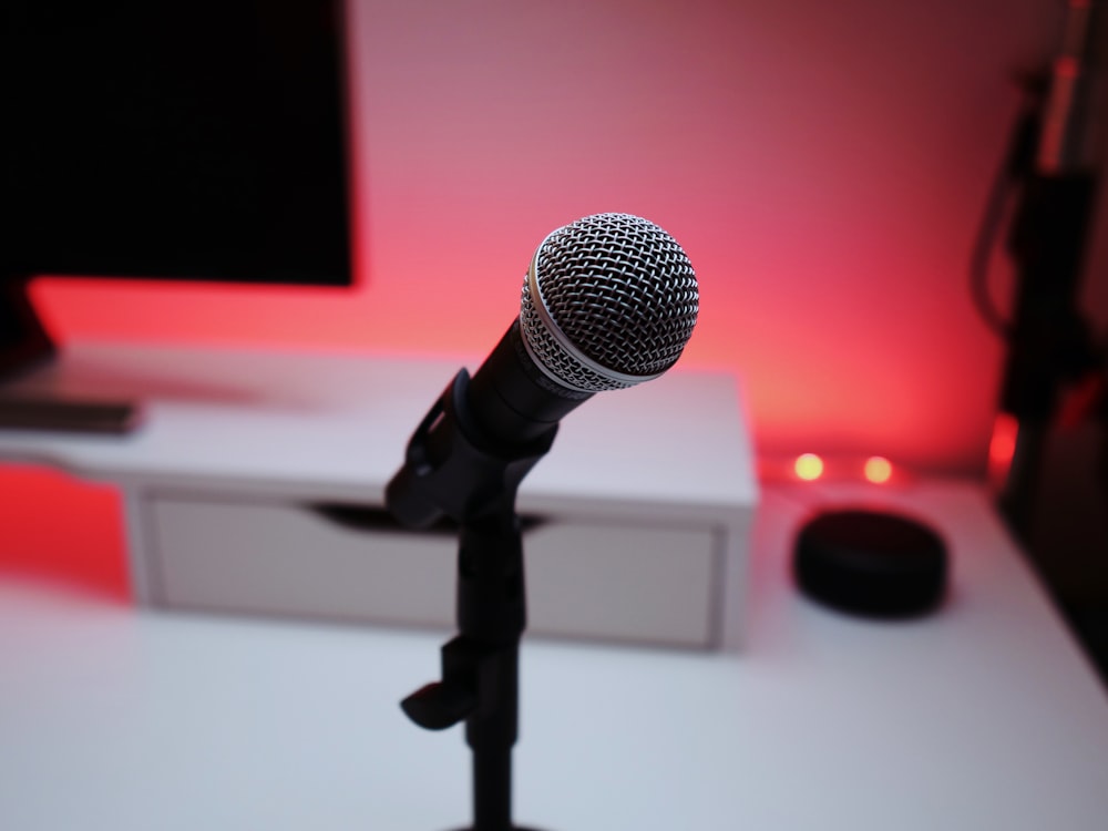 black and gray microphone