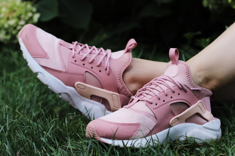 FOOTWEAR SHOPS