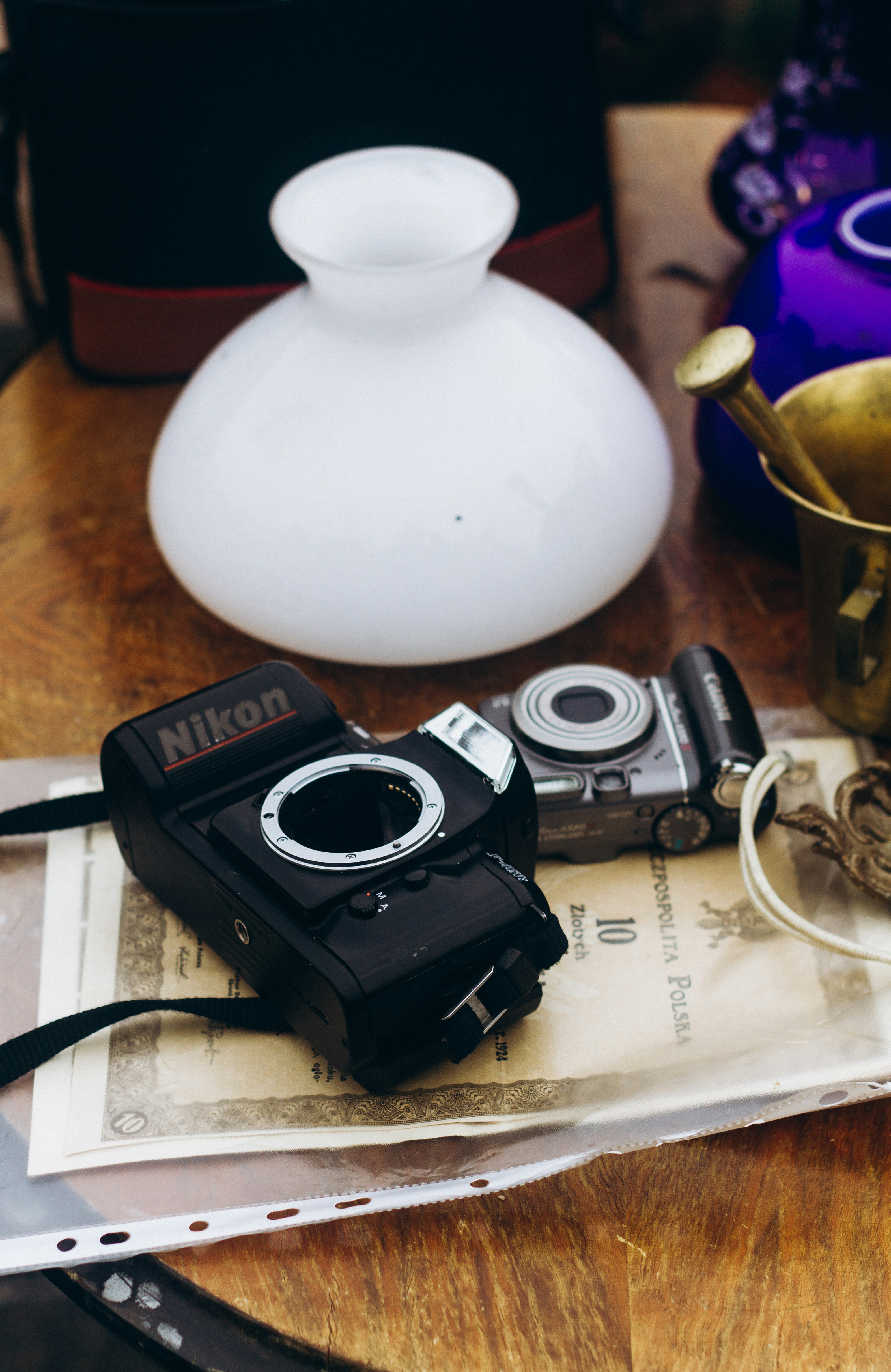 ニコンのデジタル一眼レフカメラ、プリンター用紙