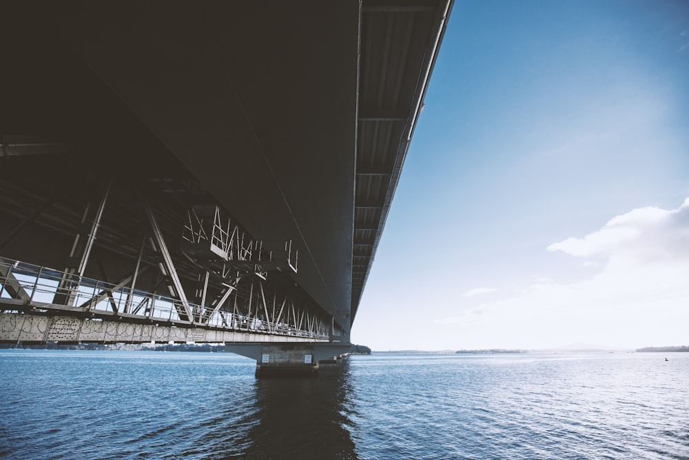 gray concrete bridge