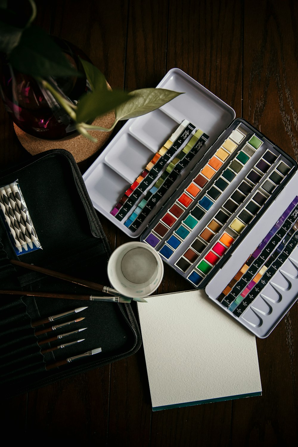 1000+ Art Supplies Pictures  Download Free Images on Unsplash