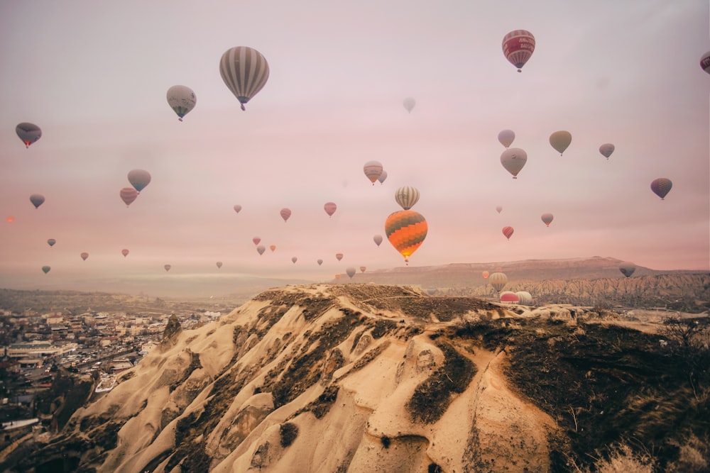 montgolfières pendant la journée