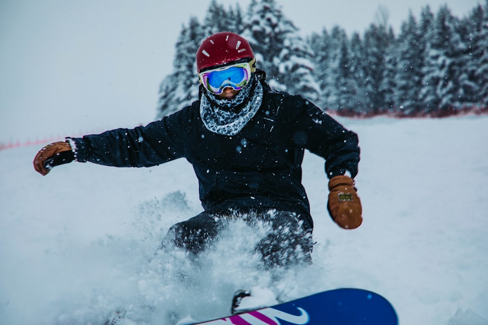 man doing skate on snow