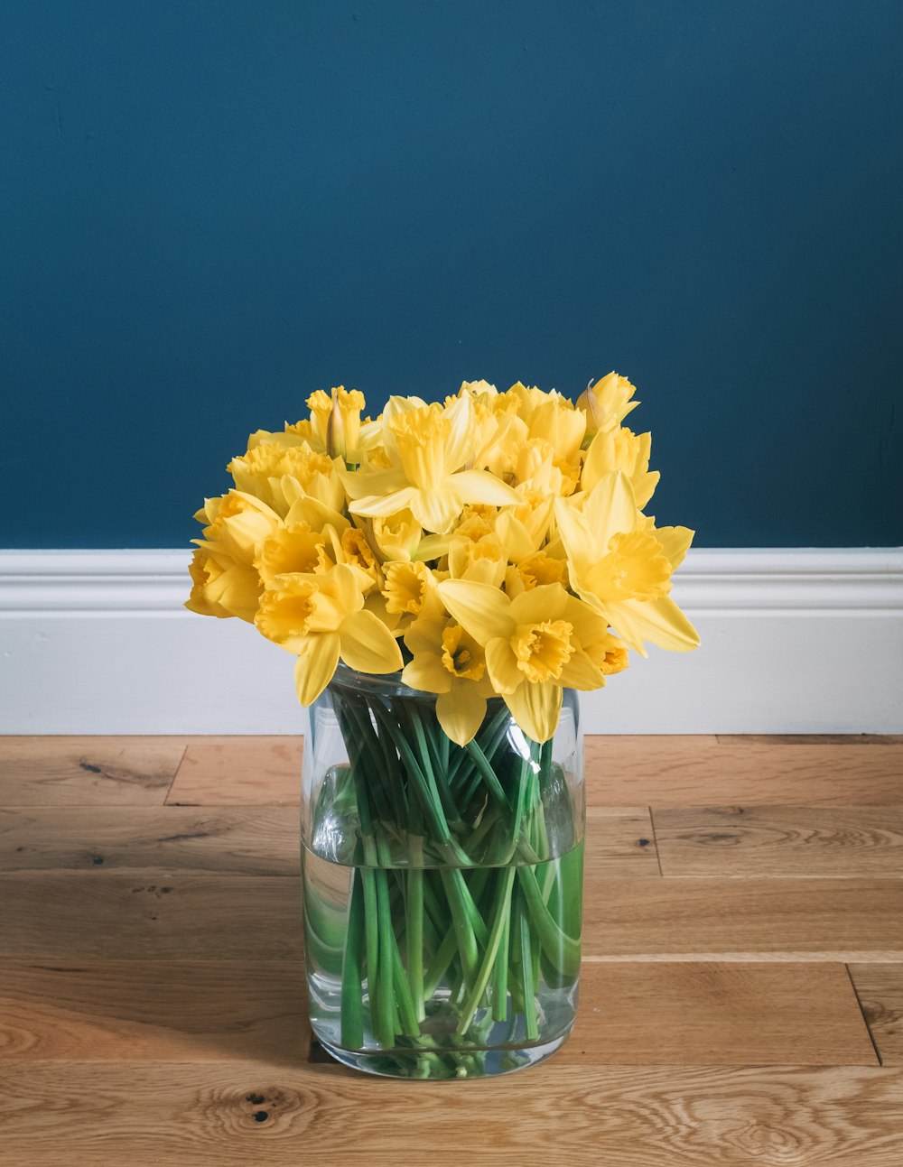 wild daffodil flower arrangement