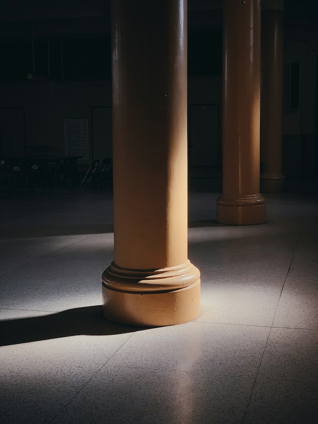 selective focus photography of brown column