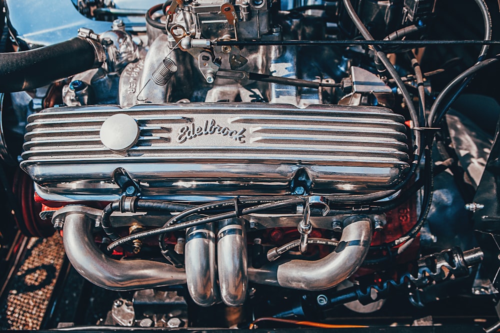 Edelbrock carburetor
