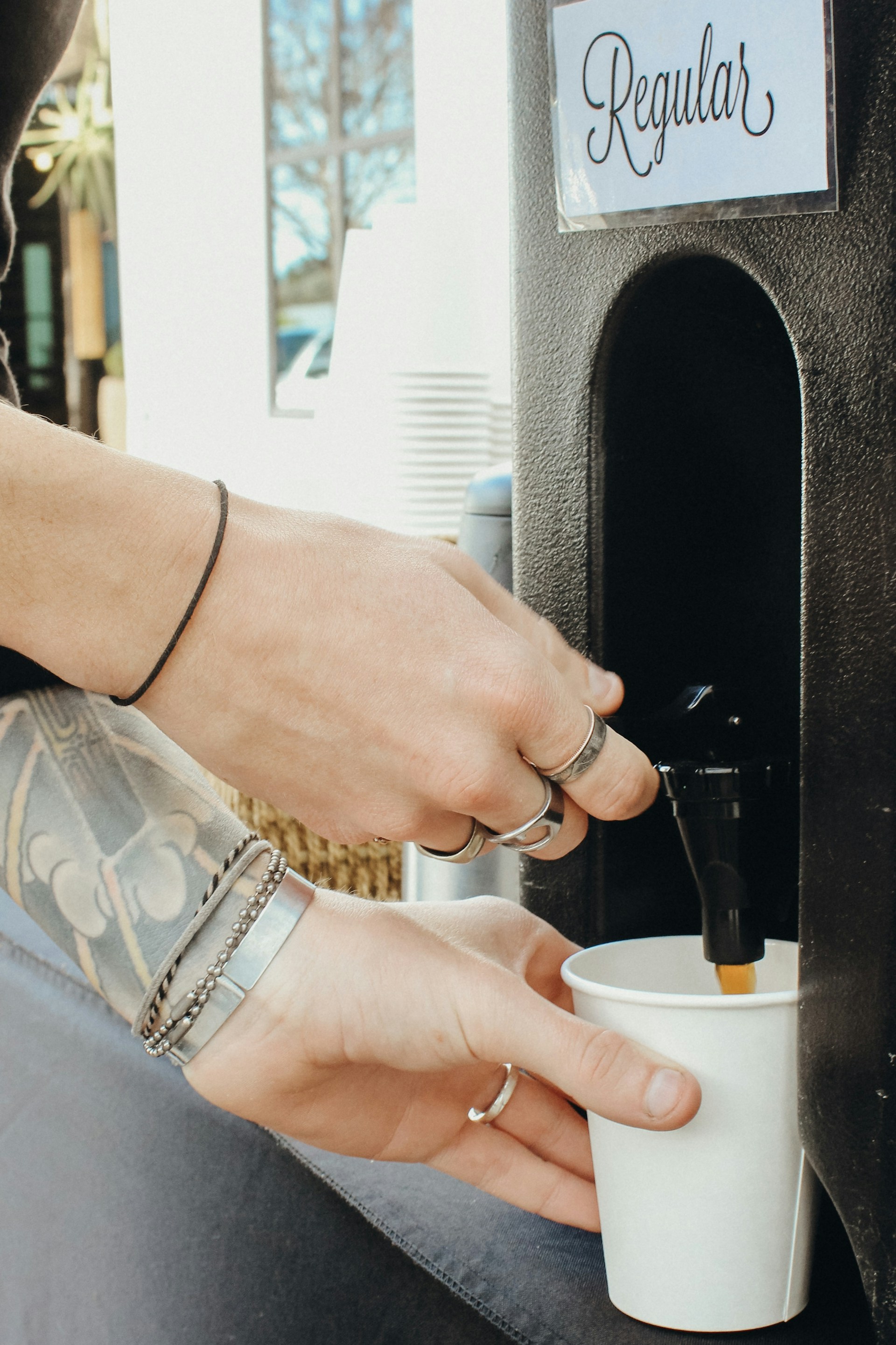gray computer monitor