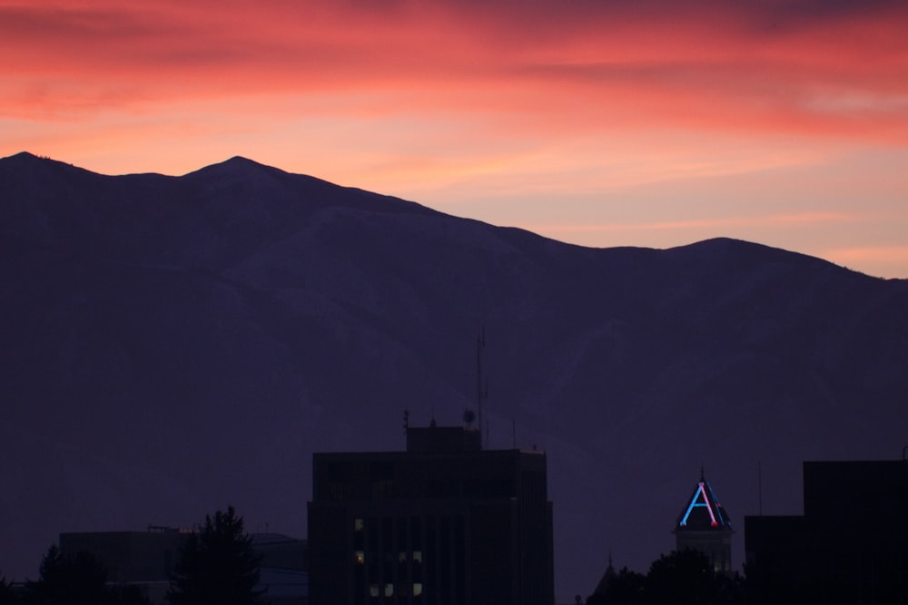 Fotografia di silhouette di edifici