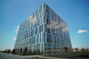 mid-rise buildings, high-rise buildings, facade design