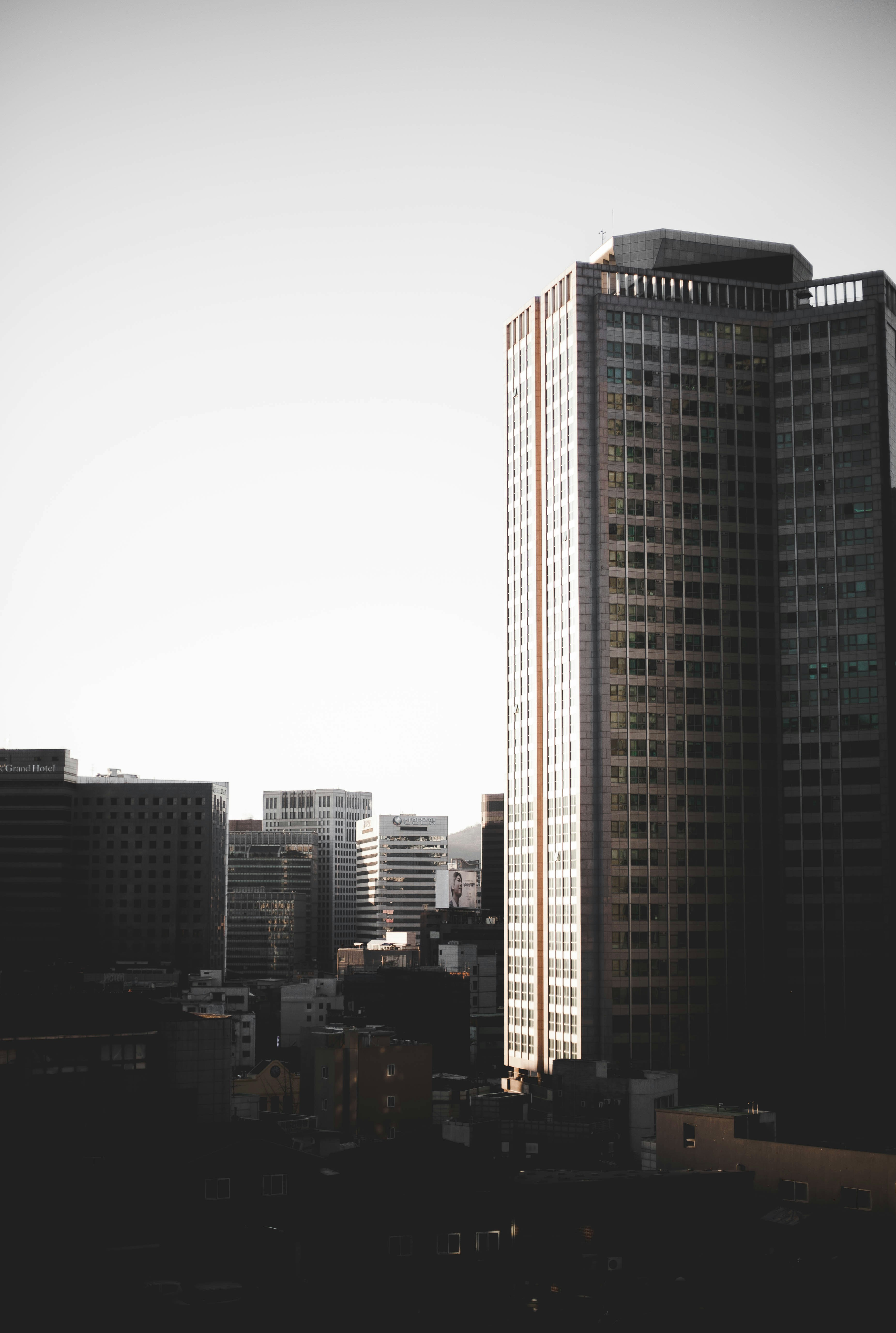 Photo by charlespostiaux