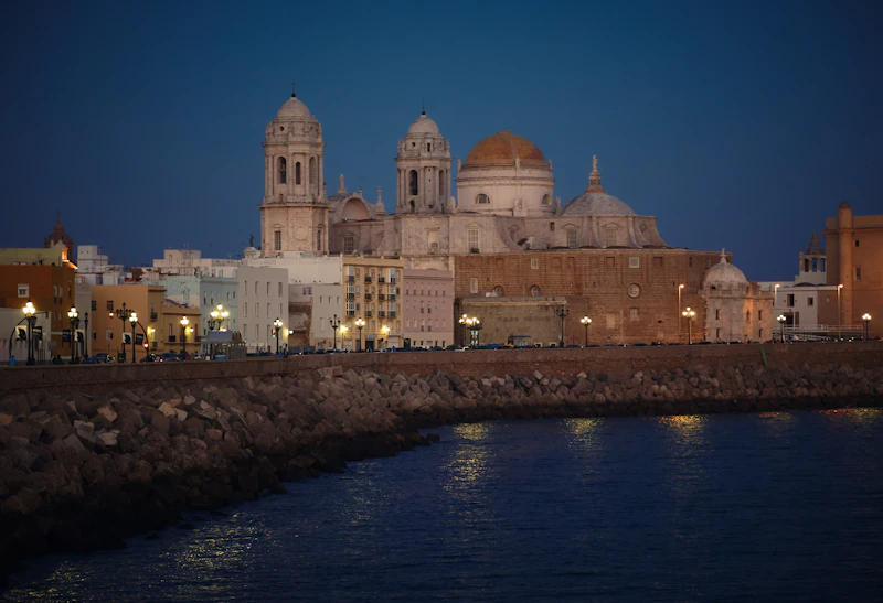 Best Co-Living Spaces for Digital Nomads in Cadiz